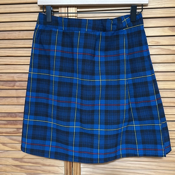 Girls Plaid Uniform Skirt - Picture 4 of 5